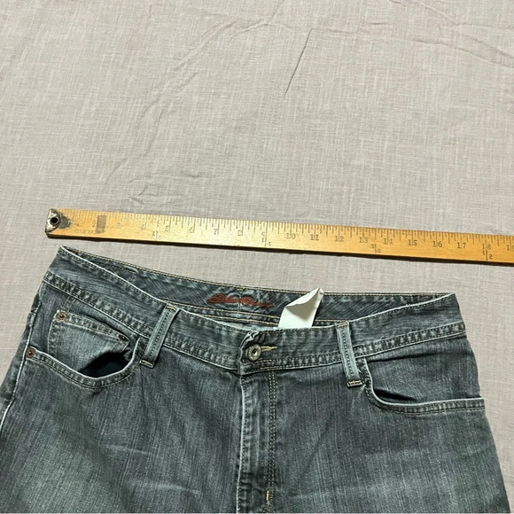 Vintage Eddie Bauer 2007 Stone washed flare leg Women size 12 jeans Y2K bootcut - Picture 6 of 7